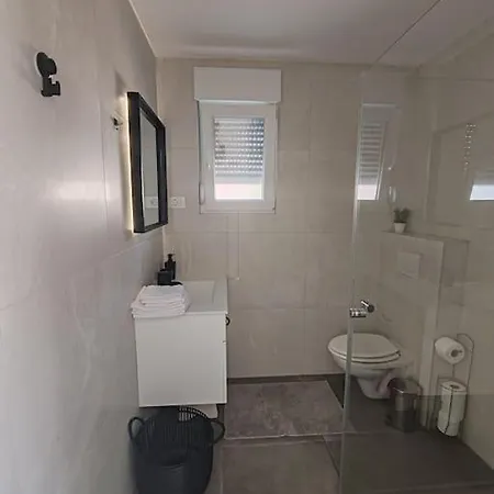Apartman Pilot * Brgulje
